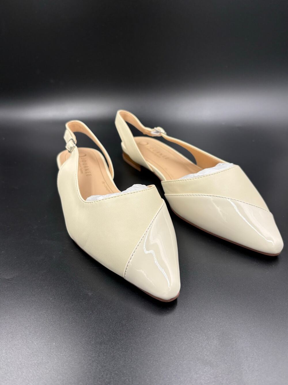 New Journee Collection Daphnne Pointed Toe Slingback Flats Ivory Color Size 10WD